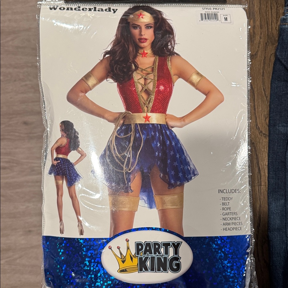 WONDERLADY Red and Blue Heroine Costume